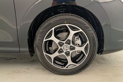 MG 3 Exclusive 1.5 Hybrid+ AT