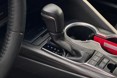 Toyota Camry 2.5 Hybrid Executive