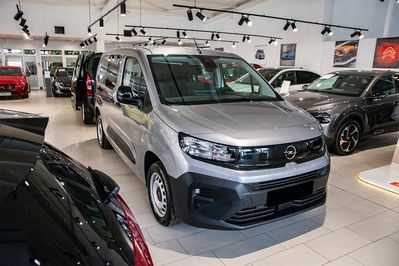 Opel Combo Van L2H1 Zabudowa Brygadowa