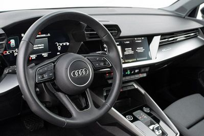 Audi A3 35 TFSI mHEV S tronic