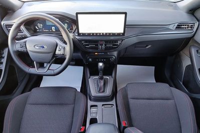 Ford Focus 1.0 EcoBoost mHEV ST-Line Design