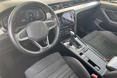 Volkswagen Passat 2.0 Tdi Scr Elegance Dsg
