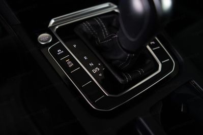 Volkswagen Arteon 2.0 TDI R-Line DSG