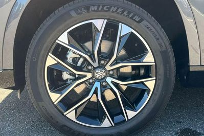 MG S9 Exclusive 1.5 Plug-In
