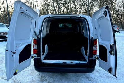 Peugeot Partner Van L2H1 AT