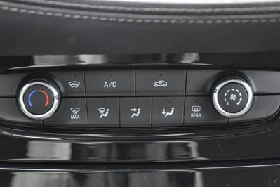 Opel Grandland X 1.2 T GPF Design Line S&S