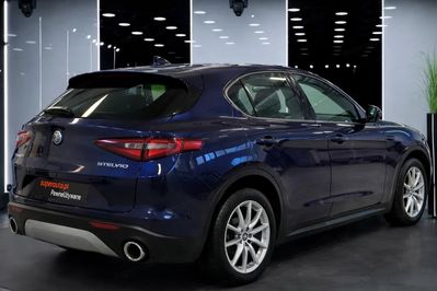Alfa Romeo Stelvio Turbo Executive Q4