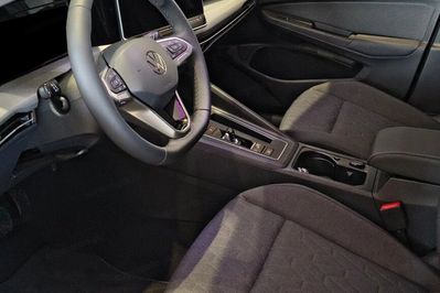 Volkswagen Golf Life Plus 2.0 TDI DSG