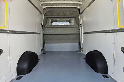 Volkswagen Crafter L4H2 Zabudowa Brygadowa