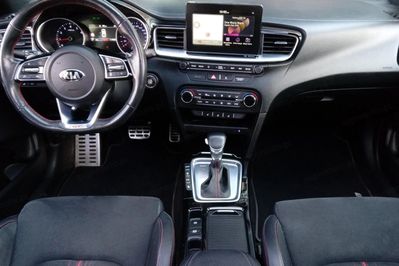 Kia ProCeed 1.6 T-GDI GT DCT