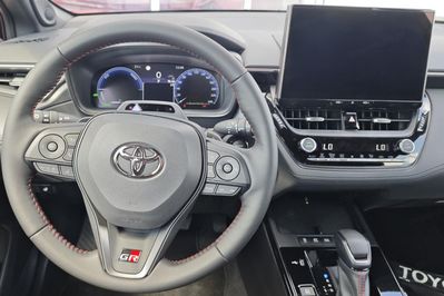 Toyota Corolla Cross GR Sport 2.0 Hybrid AWD