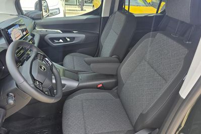 Opel Combo Kombi XL L2H1 EAT8