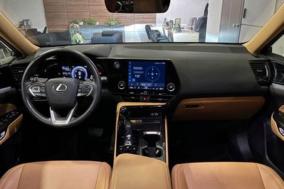 Lexus NX 350h Prestige 2WD