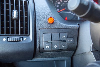 Peugeot Boxer Kontener 8EP + Winda