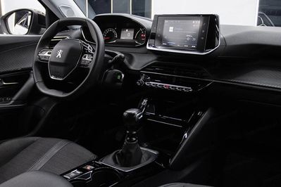 Peugeot 2008 1.2 Puretech Allure S&S