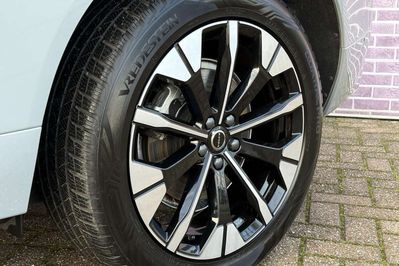 Volvo XC60 B5 AWD Ultra Dark