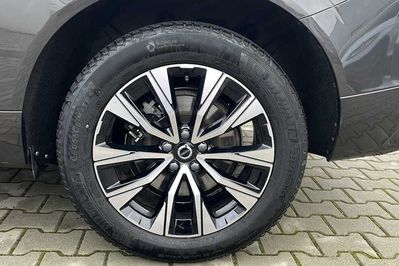 Volvo XC60 B4 D AWD Plus Dark aut