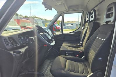 Iveco Daily 35C16 Kontener + Winda