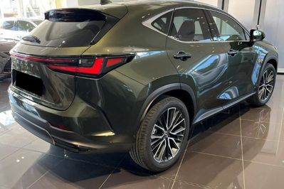 Lexus NX 450h+ Omotenashi AWD