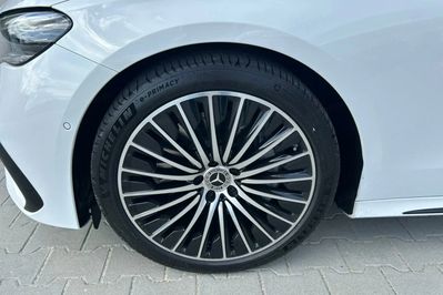 Mercedes Klasa E 200  4-Matic AMG