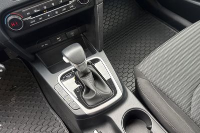 Kia Ceed M 1.5 T-GDI  DCT