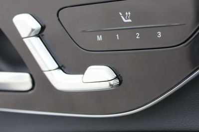 Mercedes E Klasa 220 d  4-Matic AMG