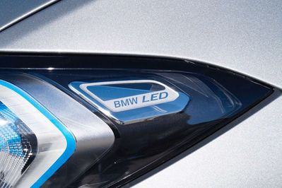 BMW Seria 3 330e M Sport