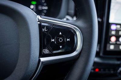 Volvo XC60 B5 AWD Ultra Black Edition