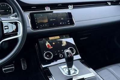 Land Rover Range Rover Evoque P300e Dynamic SE