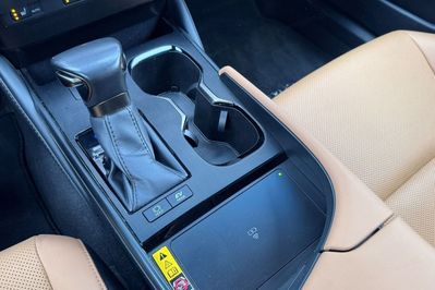 Lexus ES 300h Business Edition