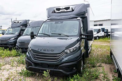 Iveco Daily 50C18HA8Z Kontener z Agregatem  + Winda
