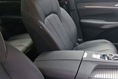MG S9 Exclusive 1.5 Plug-In