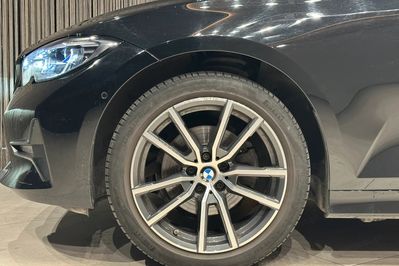 BMW Seria 3 Touring 320d xDrive Sport Line
