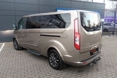 Ford Tourneo Custom L2H1