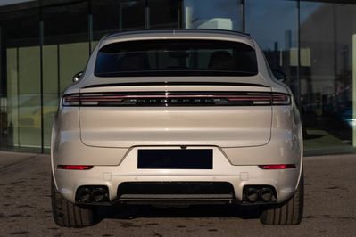 Porsche Cayenne Coupe Black Edition