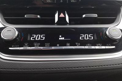 Toyota Corolla Cross 2.0 Hybrid Style