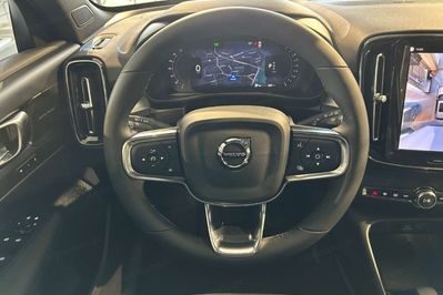 Volvo XC40 B4 Ultra Dark