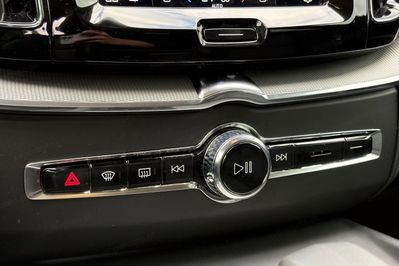 Volvo XC60 B4 D AWD Plus Dark aut