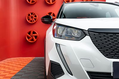 Peugeot 2008 1.2 PureTech Allure Pack S&S EAT8