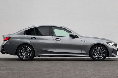 BMW Seria 3 330i xDrive M Sport