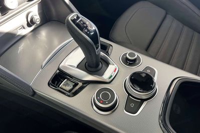 Alfa Romeo Stelvio 2.0 Turbo Veloce Q4