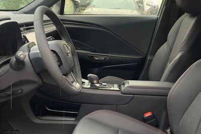 Lexus LBX Emotion 1.5 Hybrid