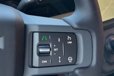 Land Rover Defender 130 3.0 D350 X-Dynamic SE