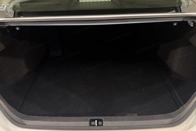Toyota Camry 2.5 Hybrid CVT