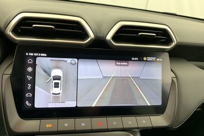 MG ZS Exclusive 1.5 Hybrid+ AT