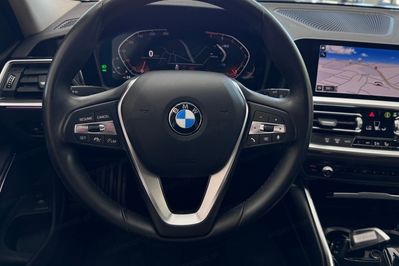 BMW Seria 3 Touring 318i Advantage