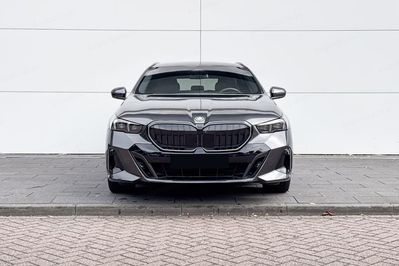BMW Seria 5 Touring 520d xDrive M Sport