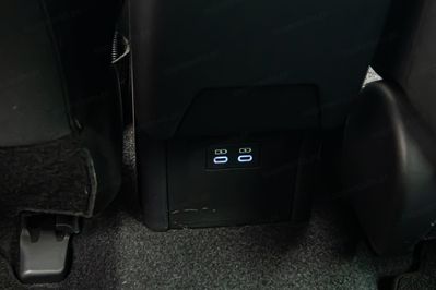Toyota Prius 2.0 Plug-in Hybrid Prestige