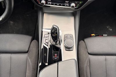 BMW Seria 5 530i xDrive mHEV M Sport sport-aut