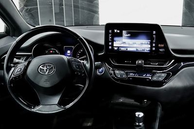 Toyota C-HR 1.8 Hybrid Premium